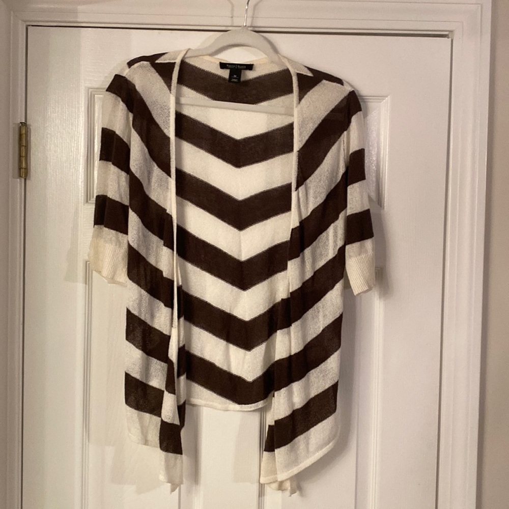 White House Black Market mid-length sleeve chevron brown & ivory sweater. Size M